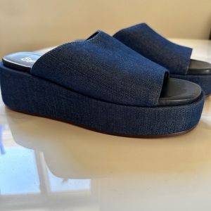 Seychelles Flatform Denim Sandal Size 8 Runs Wide